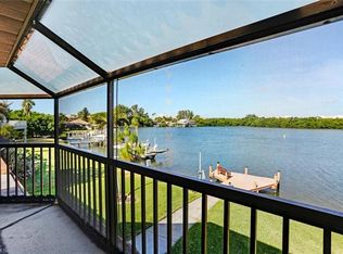 8047 Lagoon Rd, Fort Myers Beach, FL 33931