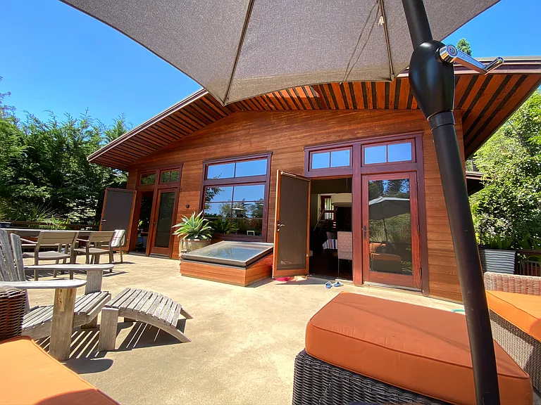 34 Cornelia Ave — Photo 13