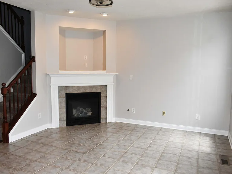12968 Grenville St — Photo 19