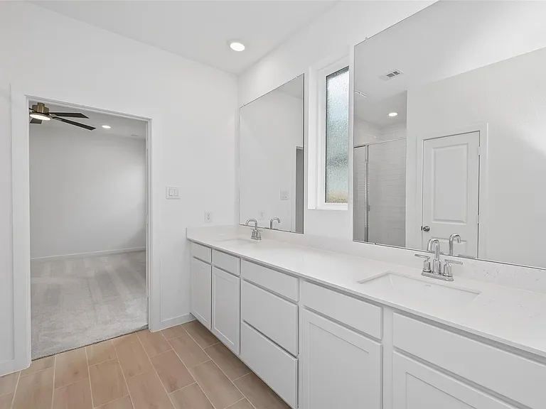 13071 Pine Trace St — Photo 29