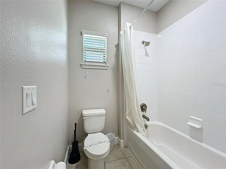 185 Brookes Pl — Photo 19