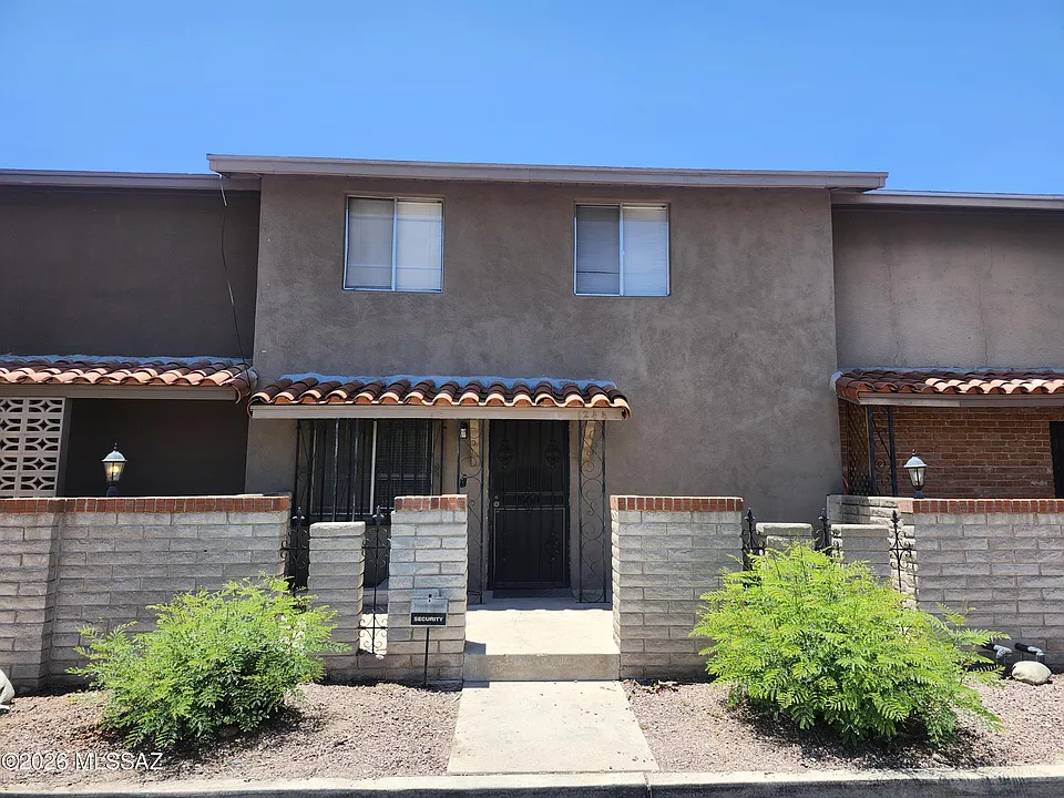 1244 S Camino Seco