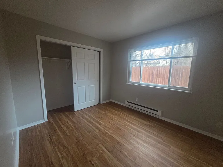 Stone Gate Apartments — Photo 43