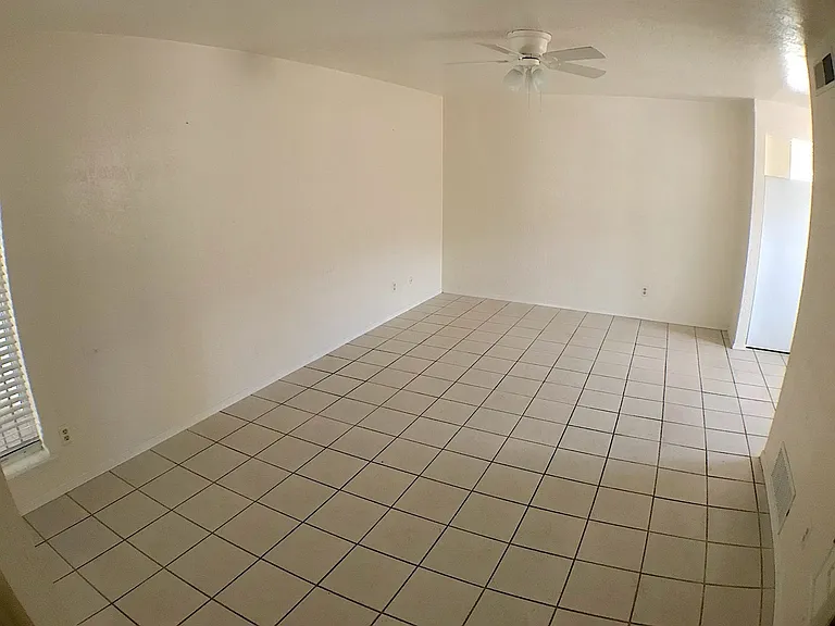 2418 Pittsburg Ave — Photo 6