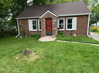 22610 Curie Ave, Warren, MI 48091