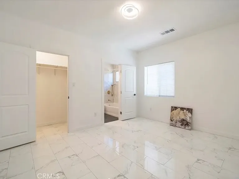10692 Frances Ave — Photo 10