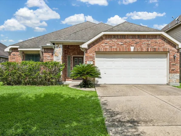 11922 Green Colling Park Dr, Houston, TX 77047