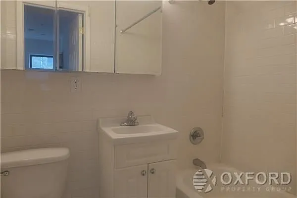 Rented by Oxford Property Group | media 17