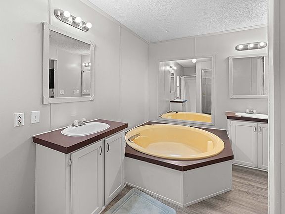 3rd image of 4700 Moores Ln Lot 13