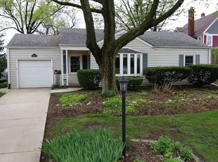 312 S Lorraine Rd, Wheaton, IL 60187