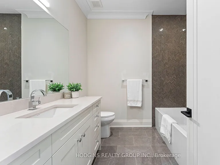 1136 Mona Rd #4 — Photo 17