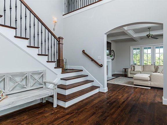 2nd image of 5433 Huntly Dr