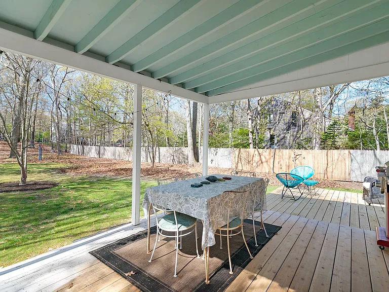 Springs Fireplace Rd — Photo 23