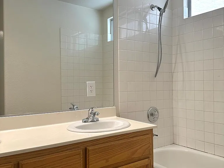 183 Caswell Ct — Photo 11