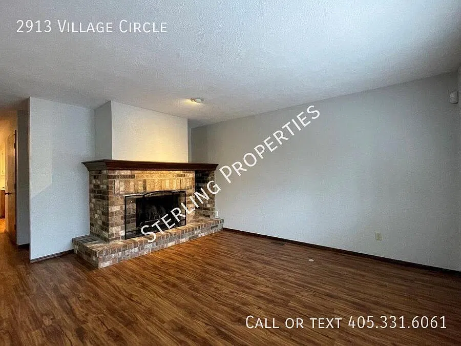 2913 Village Cir
