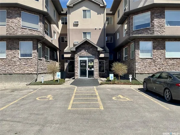 UNIT 302-3750 HAUGHTON ROAD E, Regina, SK S4V 1R6