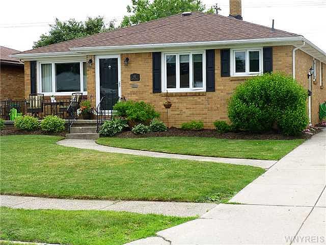 1st image of 42 Ceil Dr