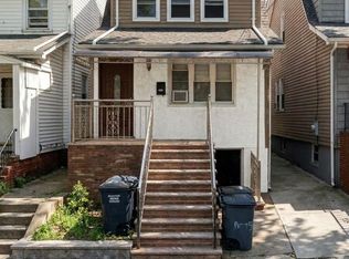 6113 156th St, Flushing, NY 11367