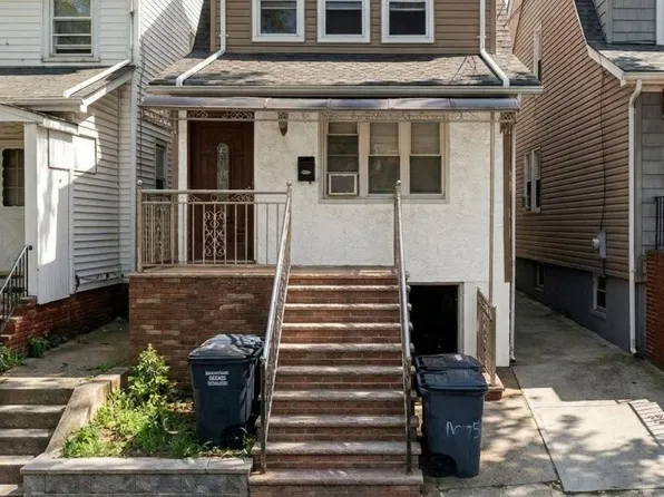 6113 156th Street, Flushing, NY 11367