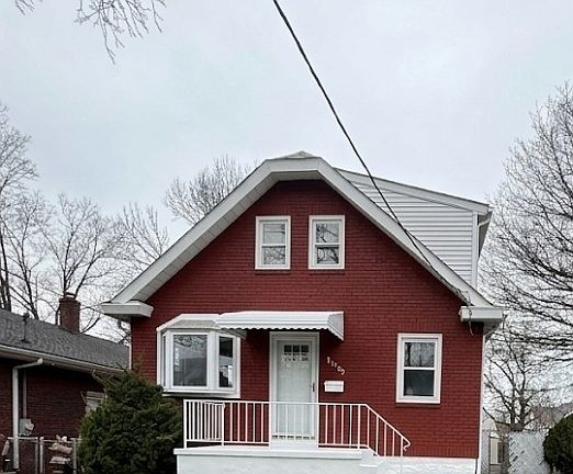 2nd image of 136 Raritan Rd