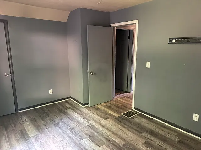 1531 Andrews St — Photo 11