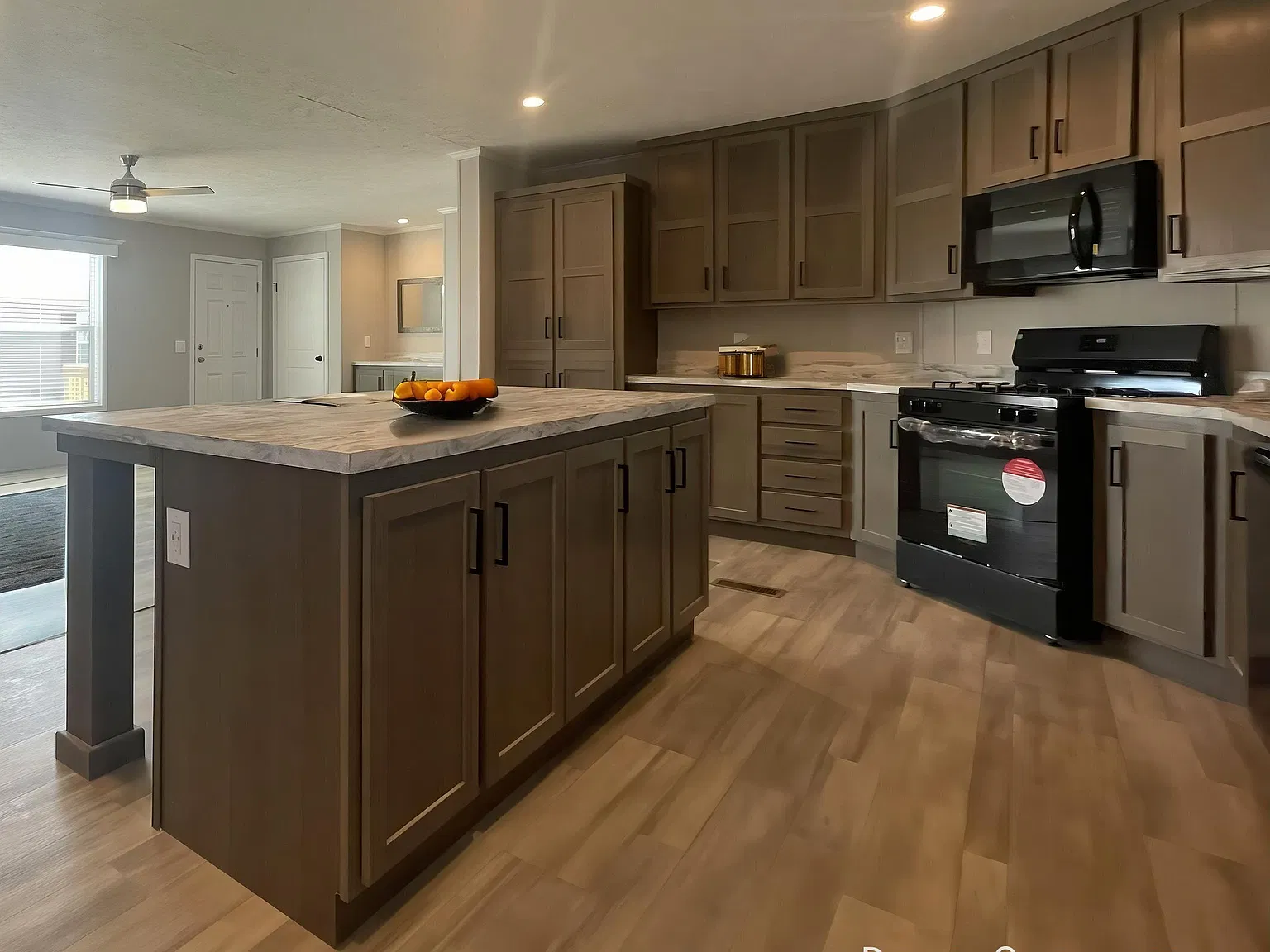 Sale Price $101,999 — Photo 2