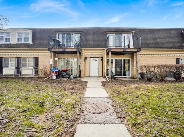 1145 Pleasant Run Dr APT 609, Wheeling, IL 60090