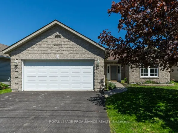 51 Applewood Dr, Brighton, ON K0K 1H0