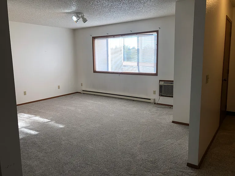 885 SE Klemgard St #15 — Photo 8