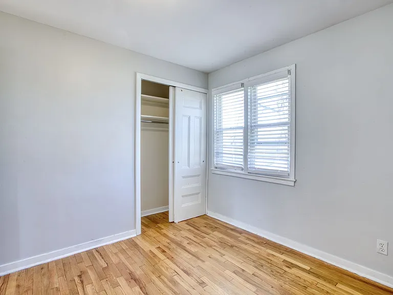 124 Mayflower St — Photo 8