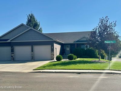 914 Pheasant Run Ave, Dickinson, ND, 58601