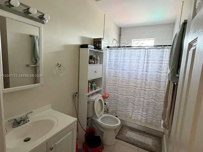 2816 NW 15th St #2R — Photo 7