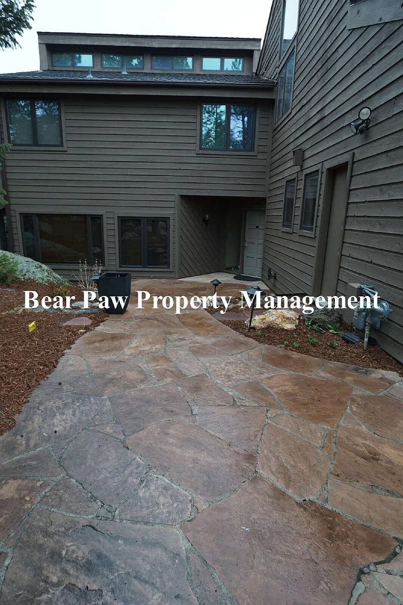 Building Photo - 3913 Mountainside Trl