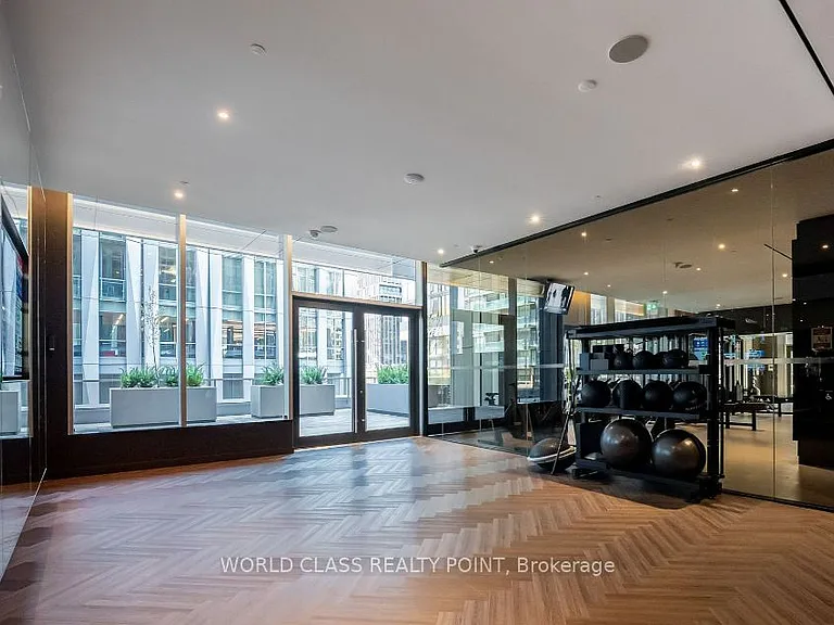 11 Yorkville Ave #3706 — Photo 16