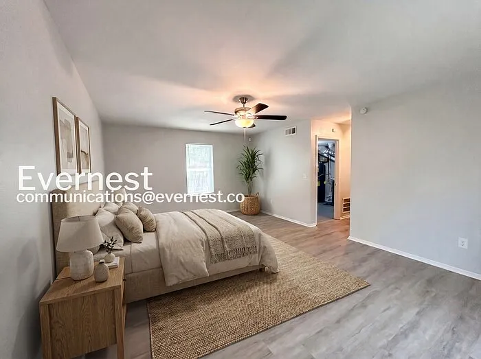 5654 Bradley Cir — Photo 4