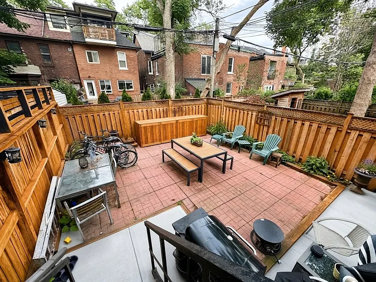 57 Cowan Ave #U302 — Photo 9