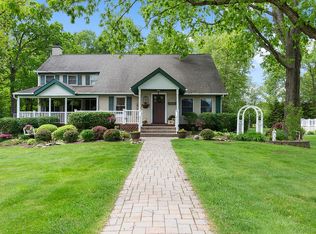 70 Mapledale Ave, Succasunna, NJ