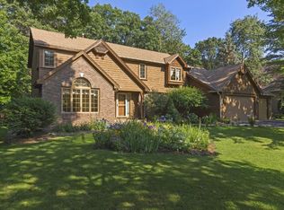 12771 Dover Dr, Apple Valley, MN 55124