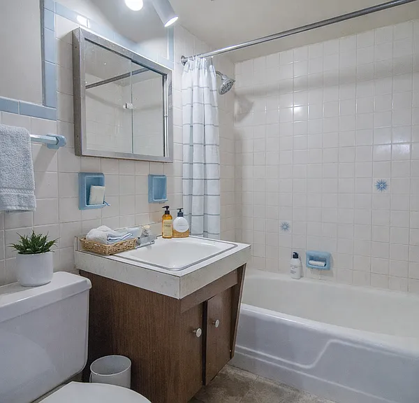 14132 Highlawn Ave #2 — Photo 5