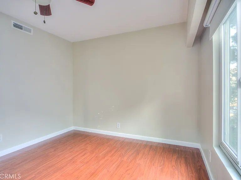 1610 S Pomona Ave #C15 — Photo 25