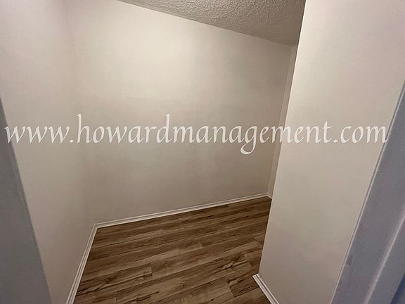4th image of 10206 Regent St APT 2