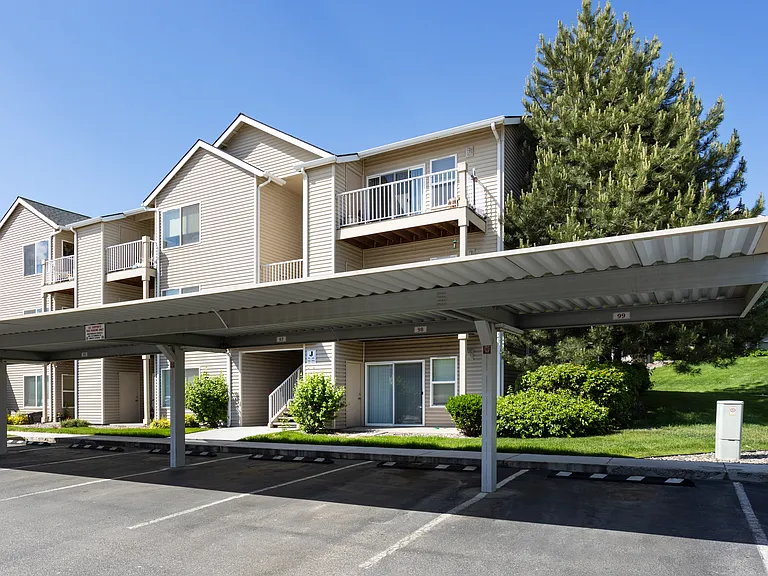 The Broadmoor Apartments — Photo 11