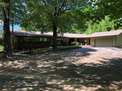 2018 Estella Dr, Neosho, MO, 64850