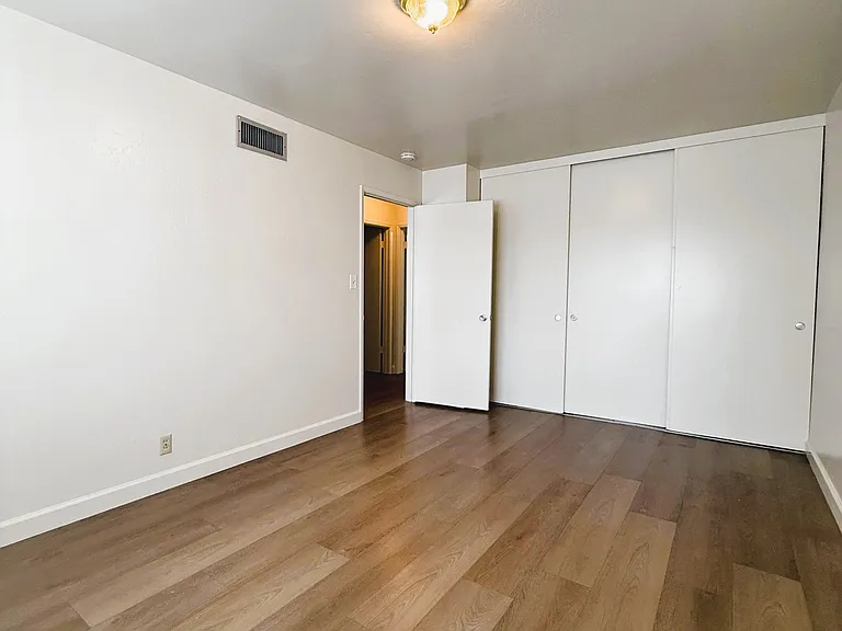 159 5th St #B — Photo 10