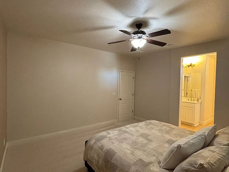 343 Carriage Ln — Photo 22