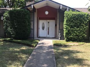 7906 Rowan Ln, Houston, TX 77036