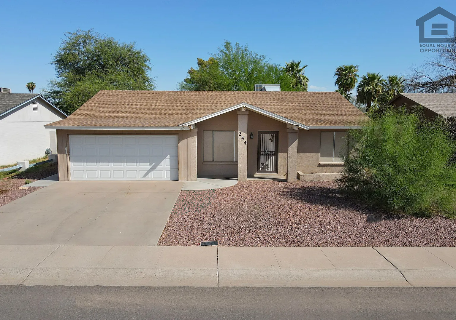 3Bed/2Bath House at Baseline Rd/Rural Rd! Ready for Immediate Move-In! NO HOA! — Photo 1