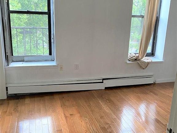 5th image of 602 44th St APT 3L