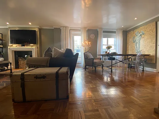 Rented by Oxford Property Group | media 33