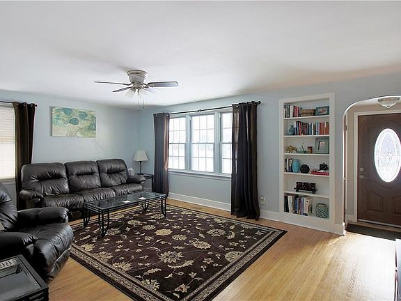 2nd image of 158 Northwood Dr